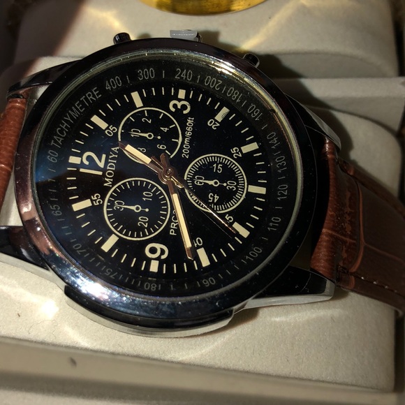 Modiya watch - Picture 4 of 4